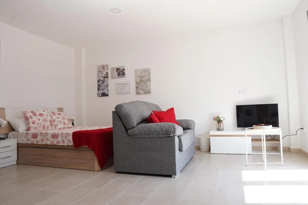 Apartamentos Turisticos San Miguel Arcangel, S.L. San Roque  Ξενοδοχείο με διαμερίσματα San Roque (Andalucia)